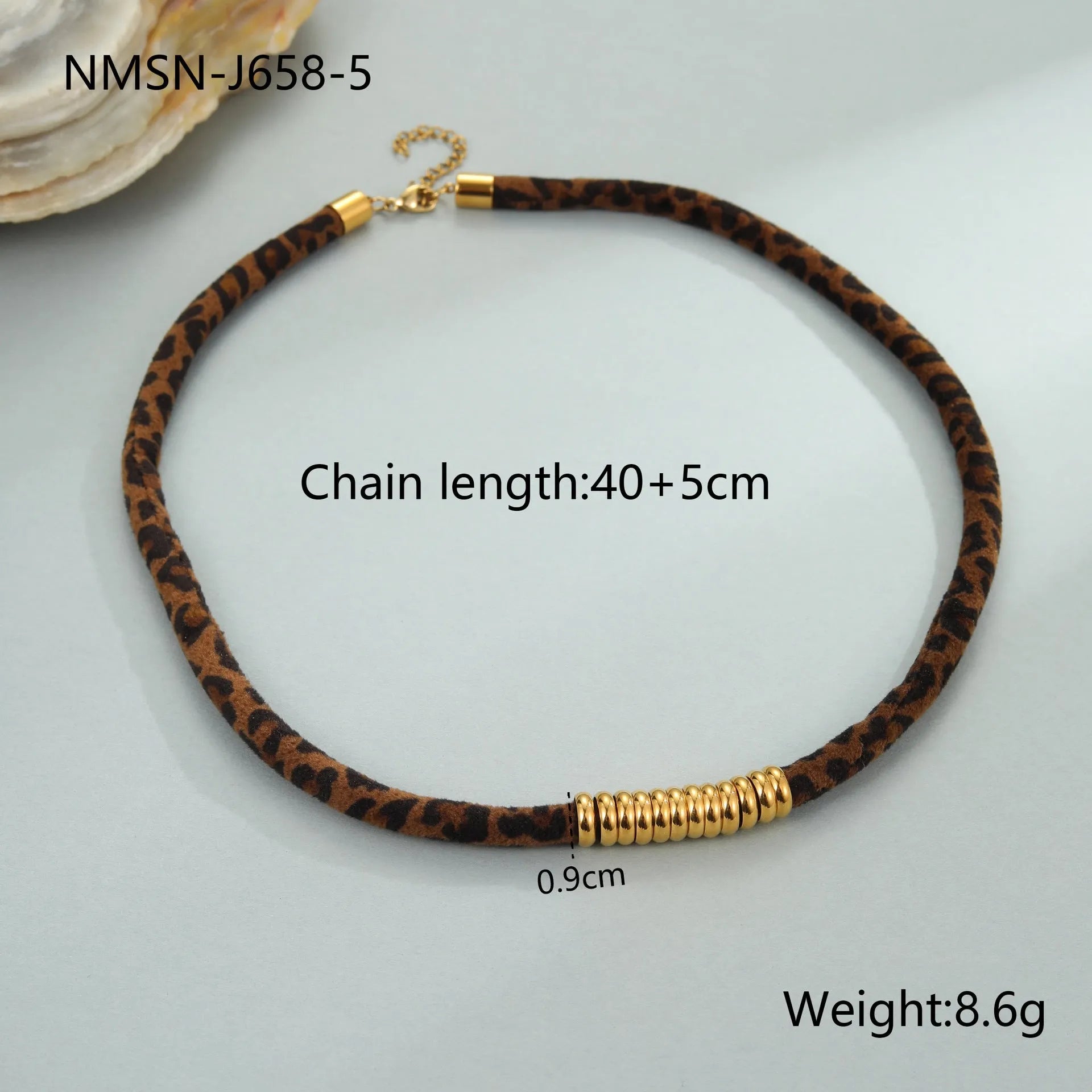 Stainless steel geometric leopard necklace for women with adjustable 41-50cm chain length
