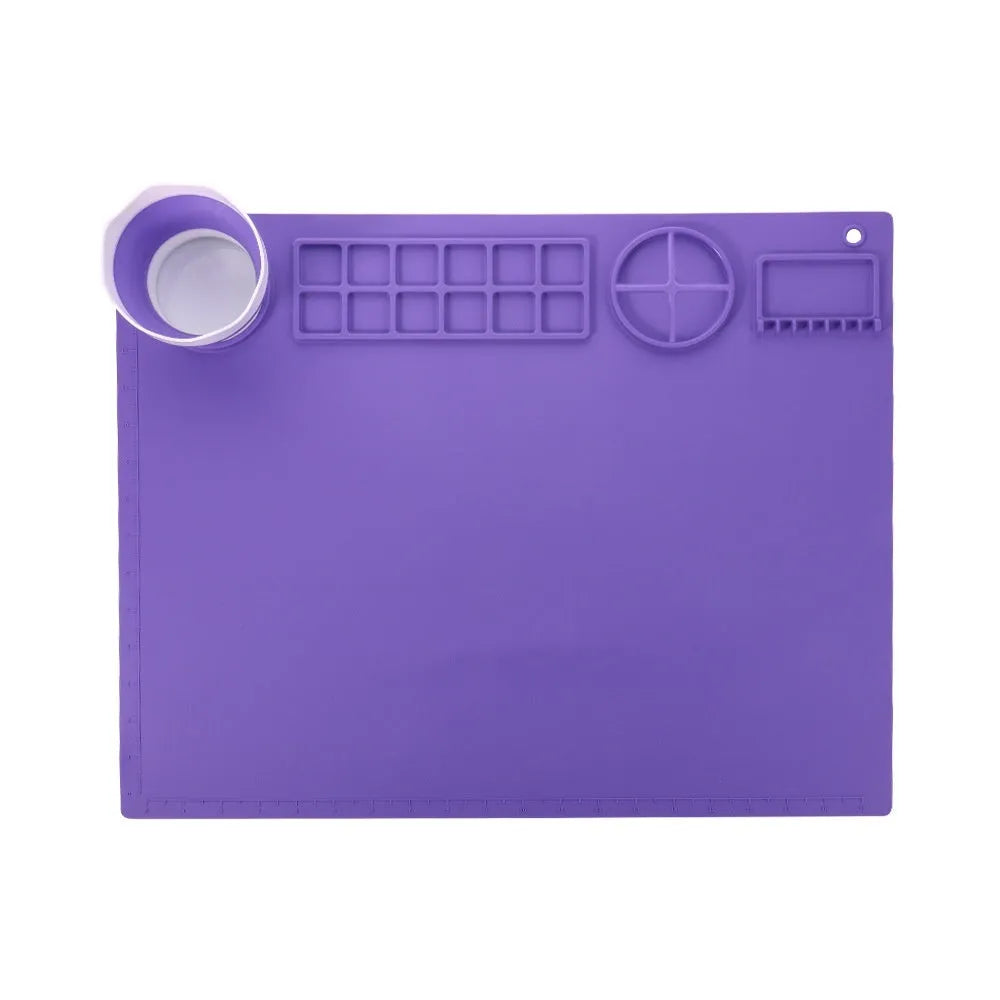 Silicone double bowl painting mat for watercolour and oil painting in multiple colours measuring 50x40cm