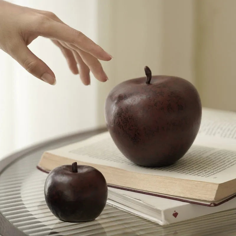 Chinese ceramic apple ornament in retro style for desktop decoration