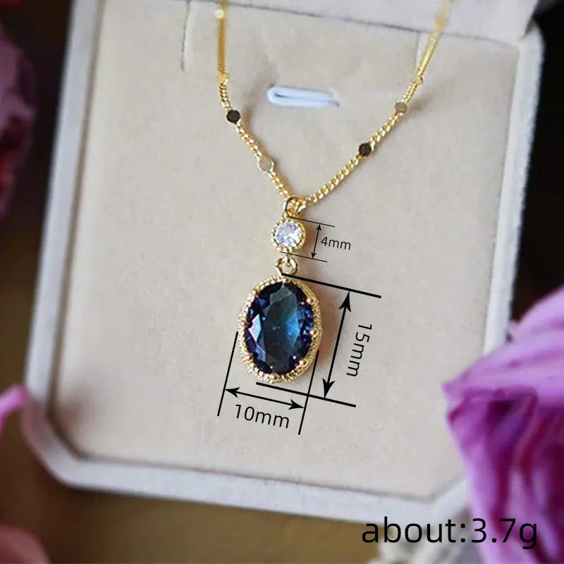 Gold geometric French retro necklace on copper base for unisex wear.