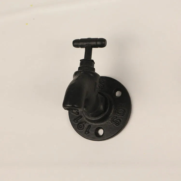 Water pipe style metal towel rack wall hook in black, green or red colour with polished finish