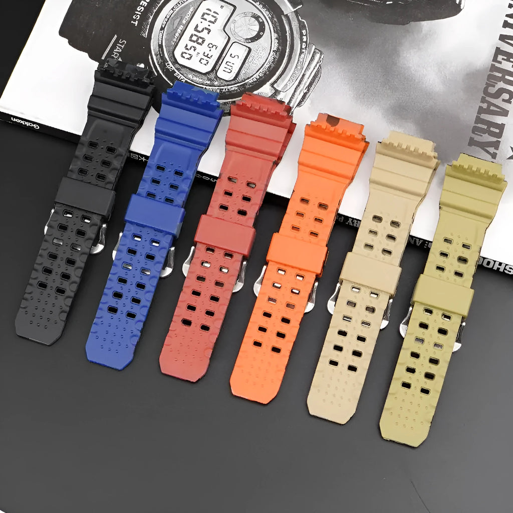 Camouflage pattern TPU watch strap with silver buckle measuring 19cm long