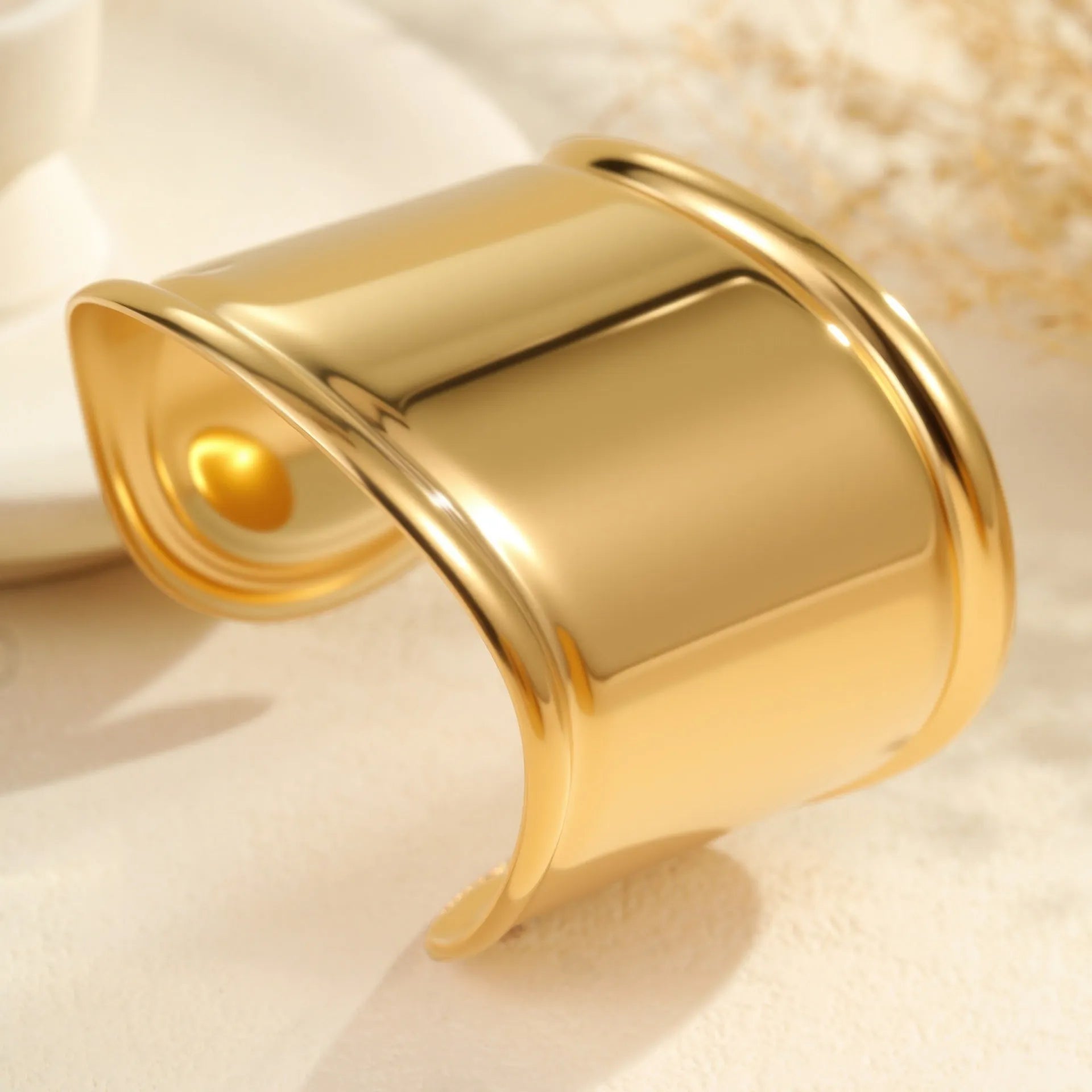 Women's wide geometric wave bracelet with asymmetric design and 18K gold plating