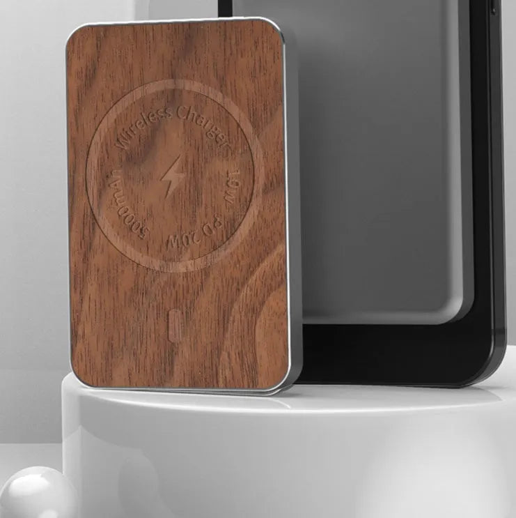 Magnetic suction wireless charging bank 5000mAh khaki alloy shell universal portable power supply