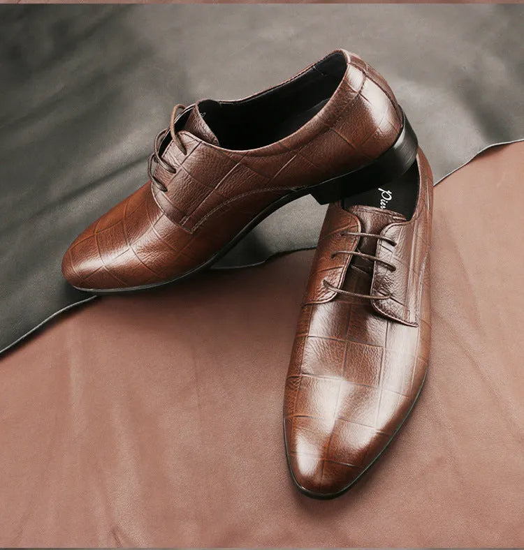 Men's black handmade derby leather shoes with pointed toe and rubber sole