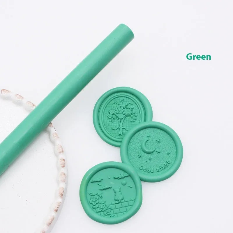 Round wax seal stick 11mm x 13mm in gold colour for envelope sealing with paint gun