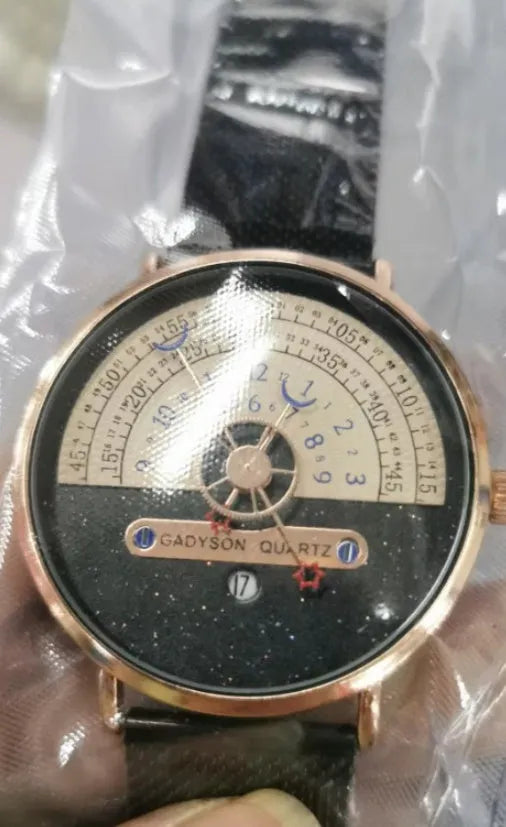 Men's gold and silver sports watch with 40mm round dial, alloy case, and stainless steel bracelet