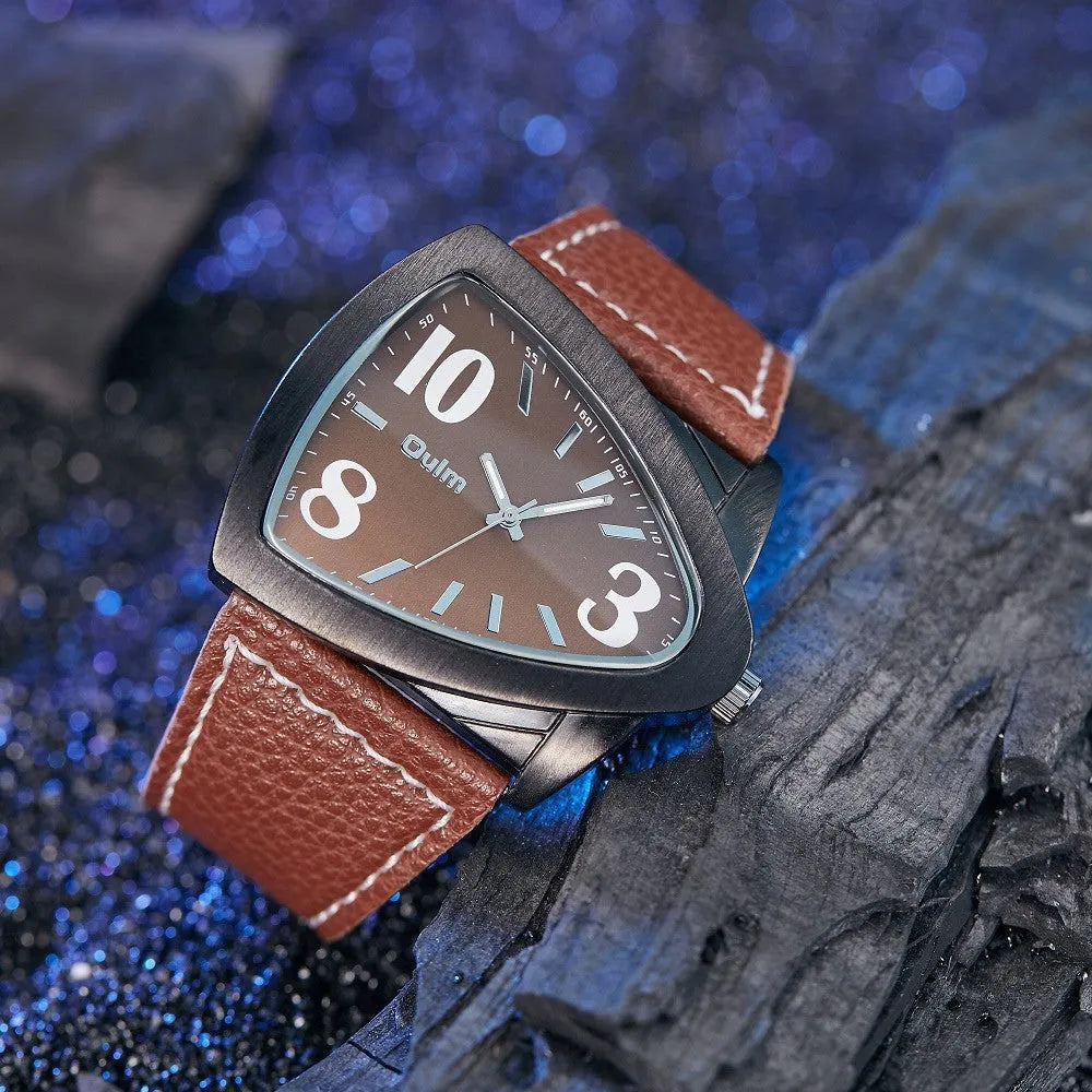 Men's casual quartz watch with round dial and leather strap in choice of colours
