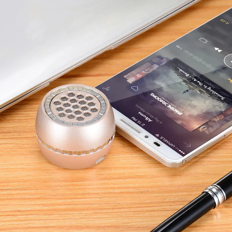 Universal external amplifier speaker in black, gold, or rose gold with 5V power input