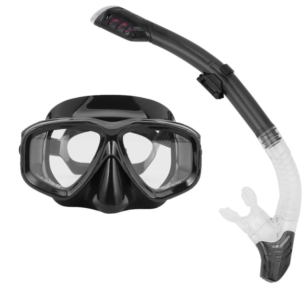 Close-up of diving goggles with PC frame, anti-fog glass lens, and a silicone mouthpiece, shown in multiple colours.