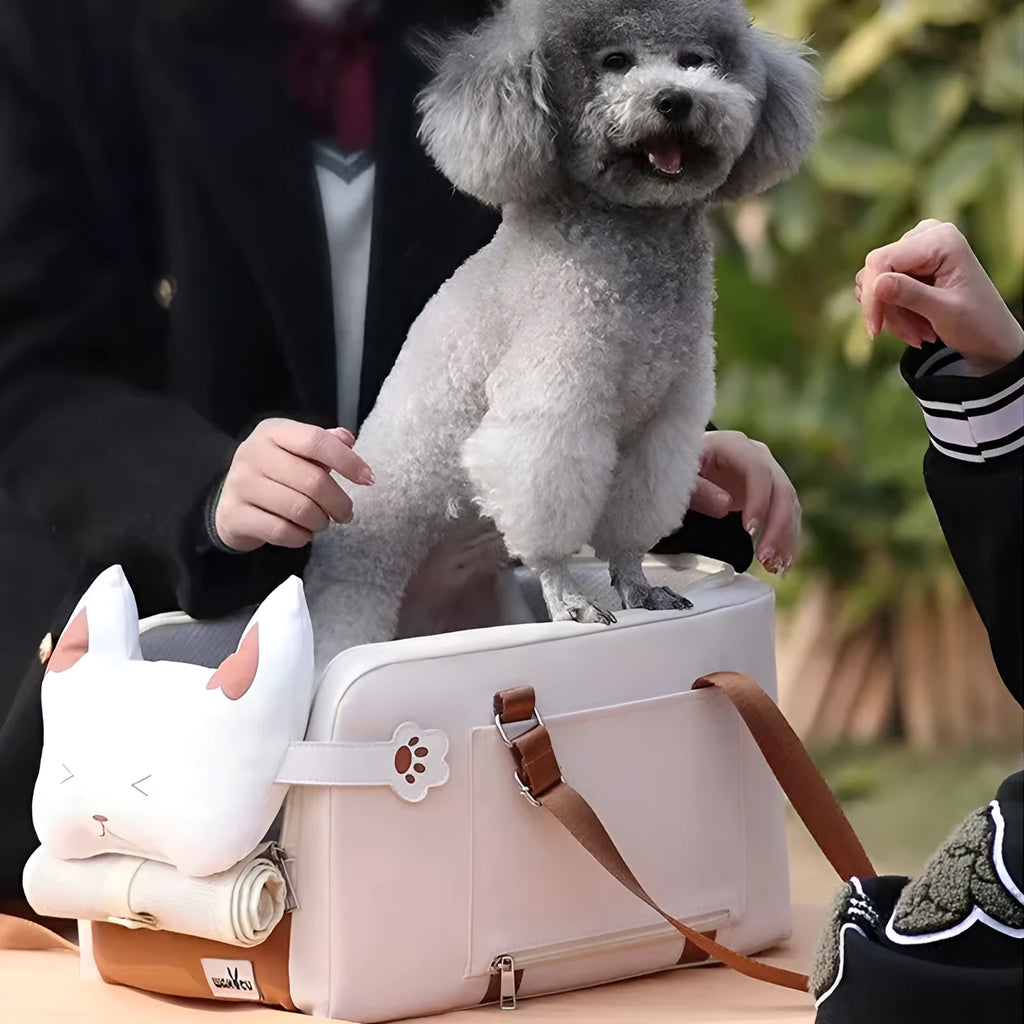 Beige hard shell one-shoulder pet carrier bag for cats under 15kg with EPE padding, size 43x25x22.5cm
