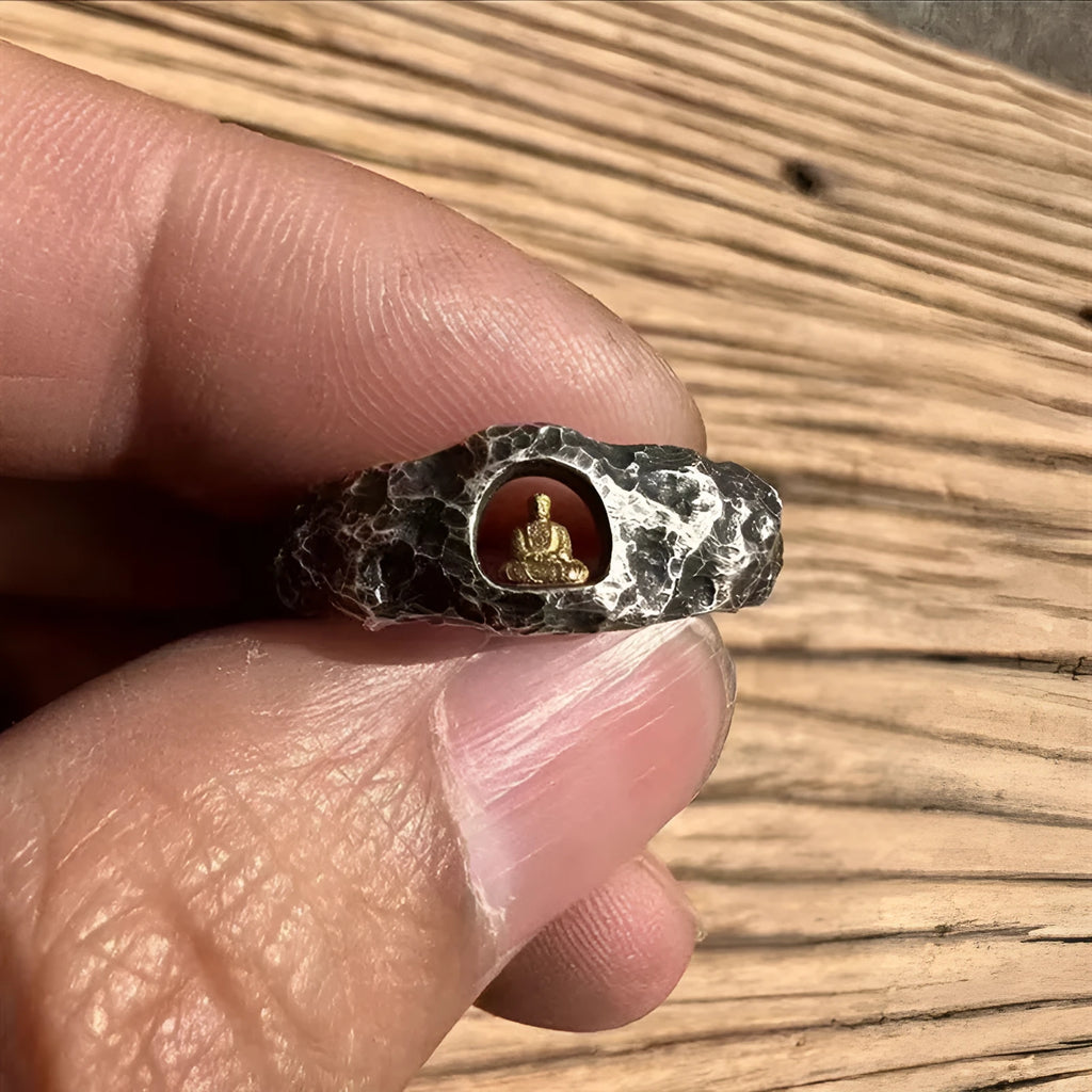 Grotto Buddha hand-forged copper ring with rock texture, UK size 8