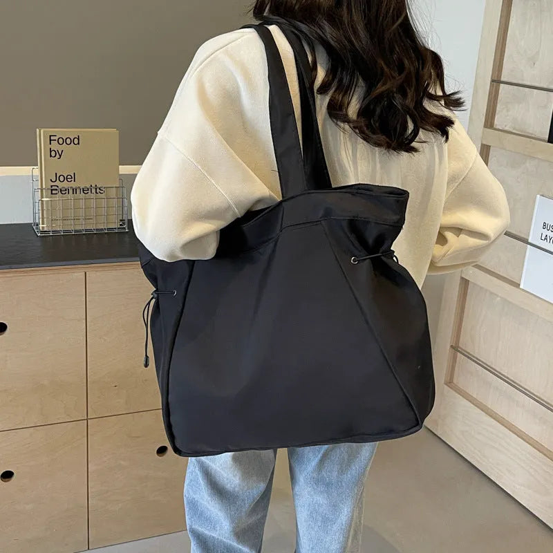 Soft Oxford cloth folding shoulder tote bag in street trend style
