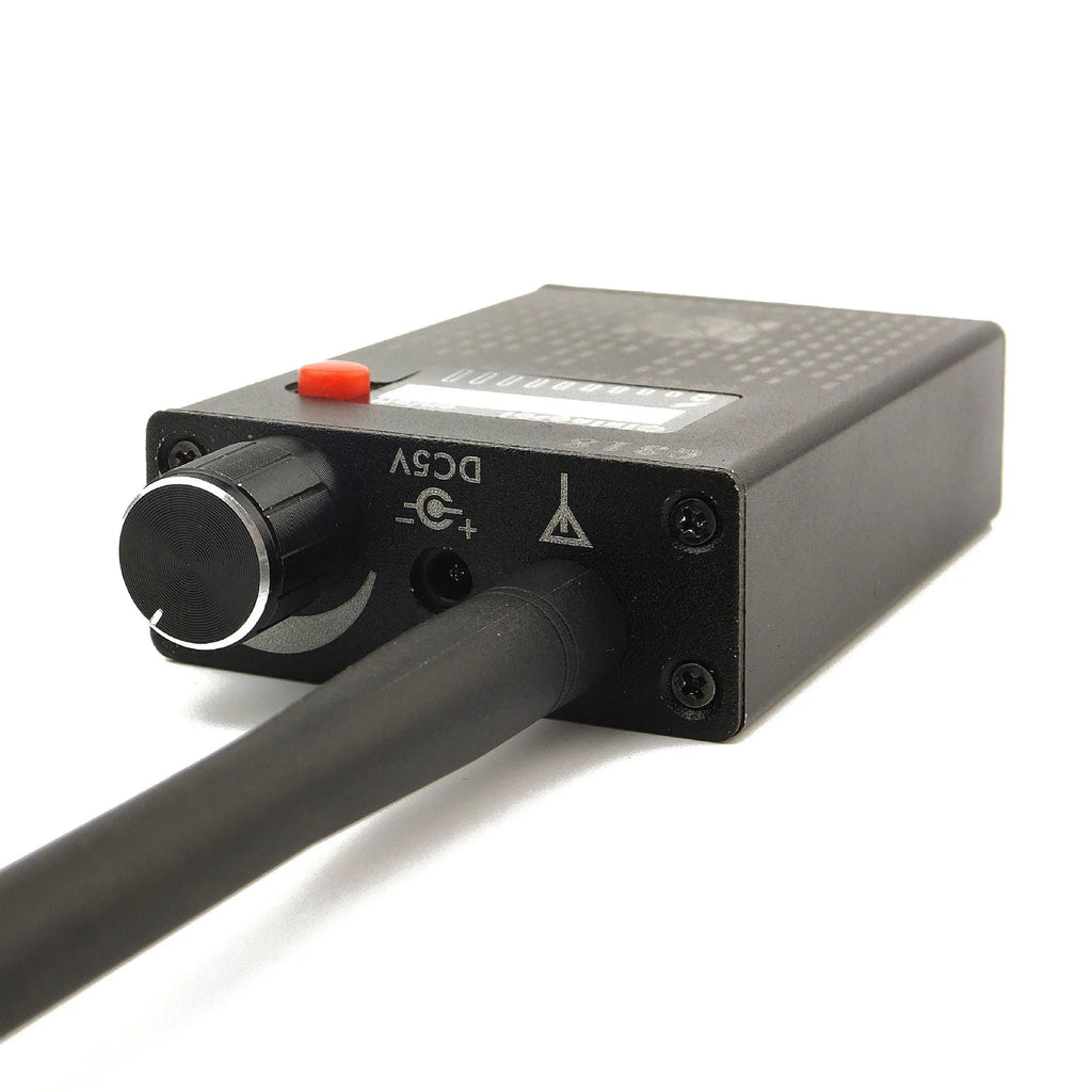 Professional G318 signal detector for anti-theft and anti-eavesdropping security applications