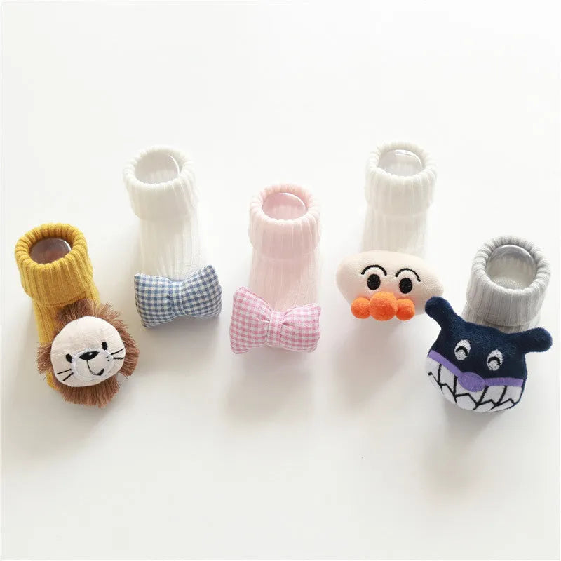 Children's cotton floor socks with non-slip soles in various colour patterns