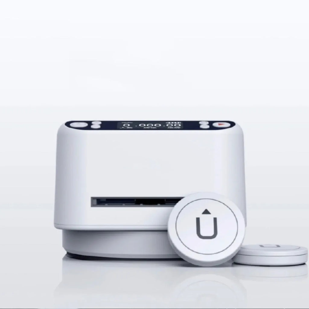 Third generation automatic poker dealing machine with plastic card dispenser