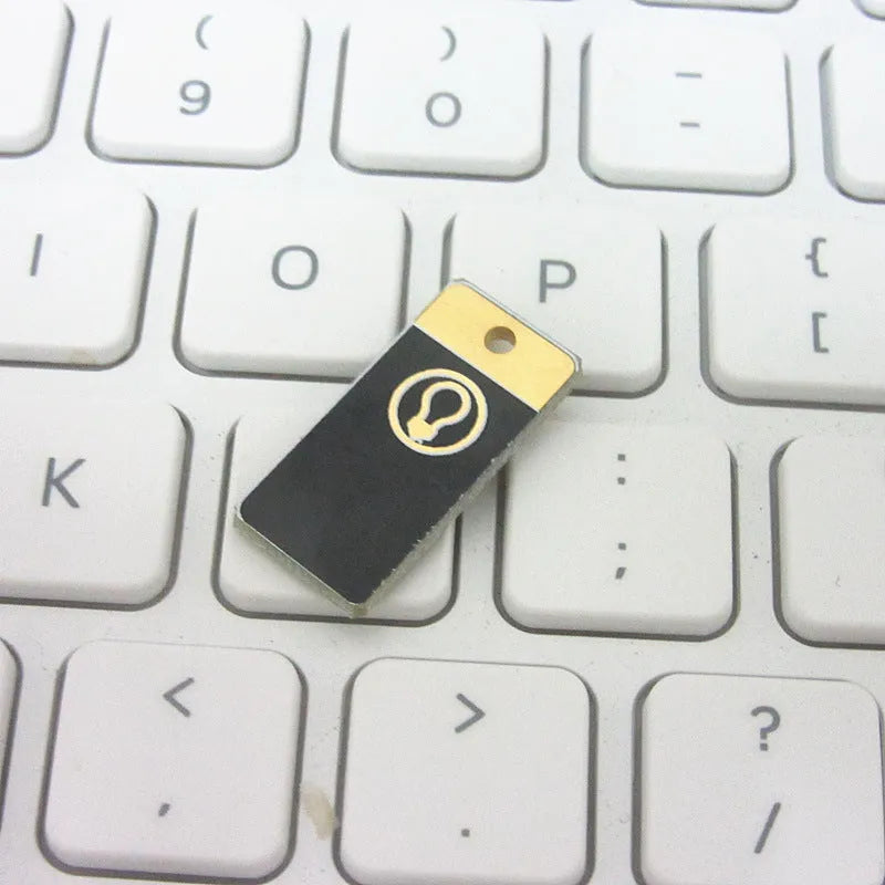 Mini 3LED USB light ultra-thin portable night light in black, with keyring attachment, 24x12x2mm