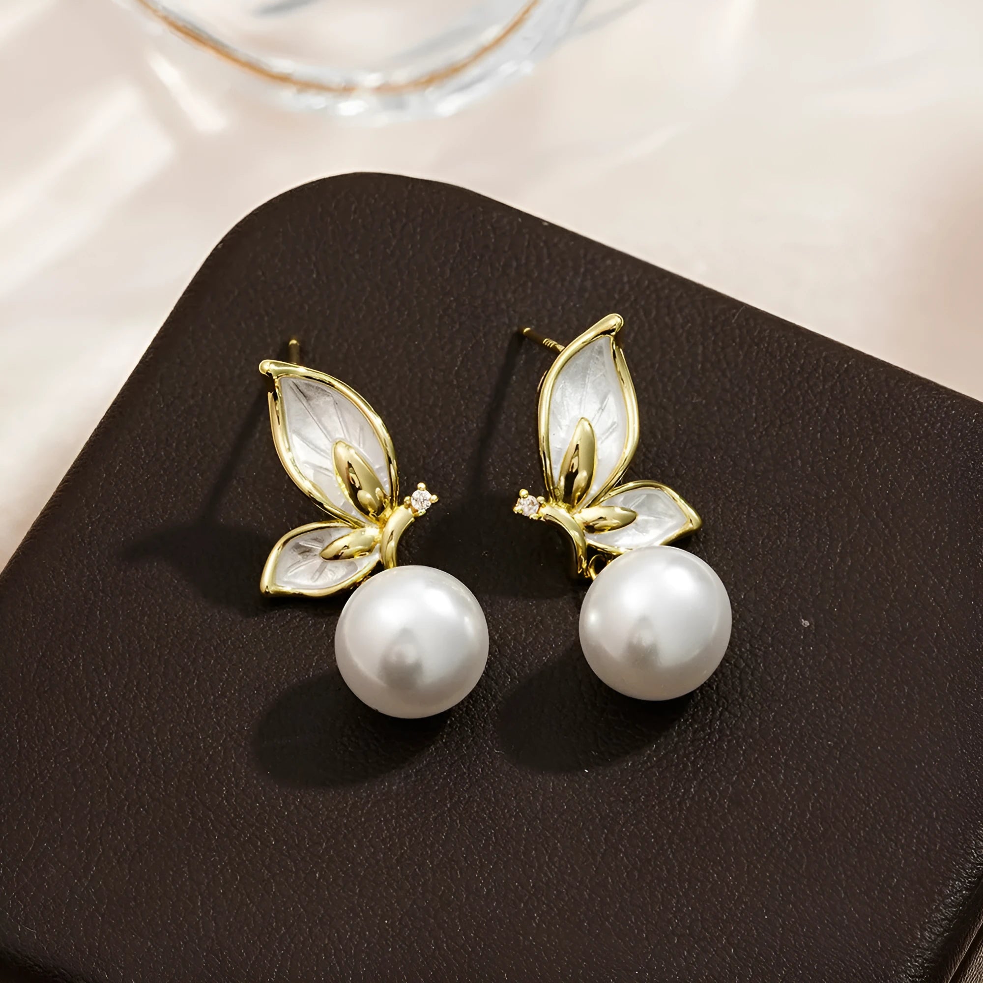 Zircon painting oil butterfly earrings for women with electroplated copper construction in PT0203 colour