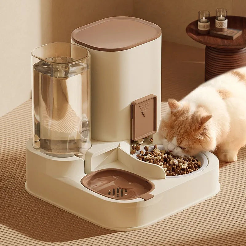 Automatic pet feeder for dogs and cats with anti-black chin bowl in grass green