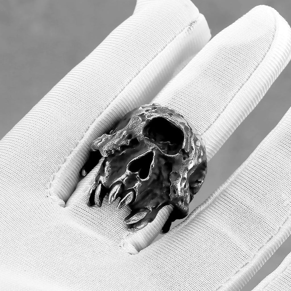 Alloy ring with a one-eyed skull design in a retro hip hop punk style.
