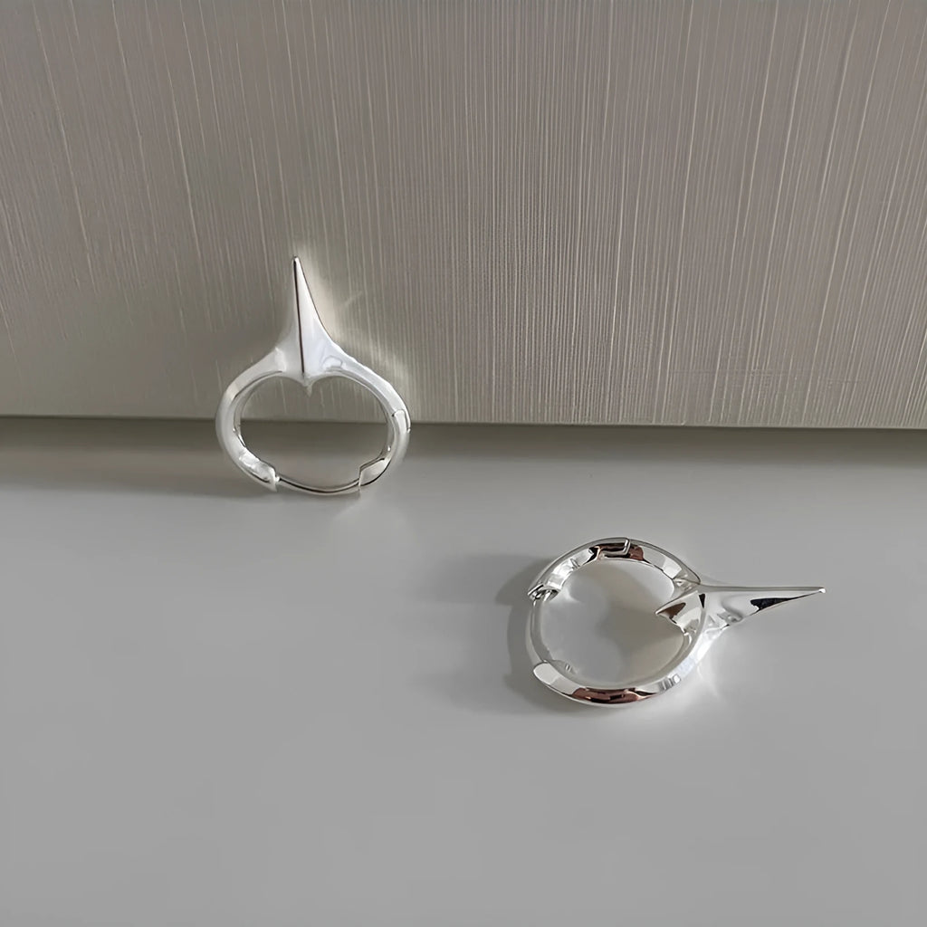 Geometric star ear clip women's earrings with electroplated platinum finish and minority-inspired design