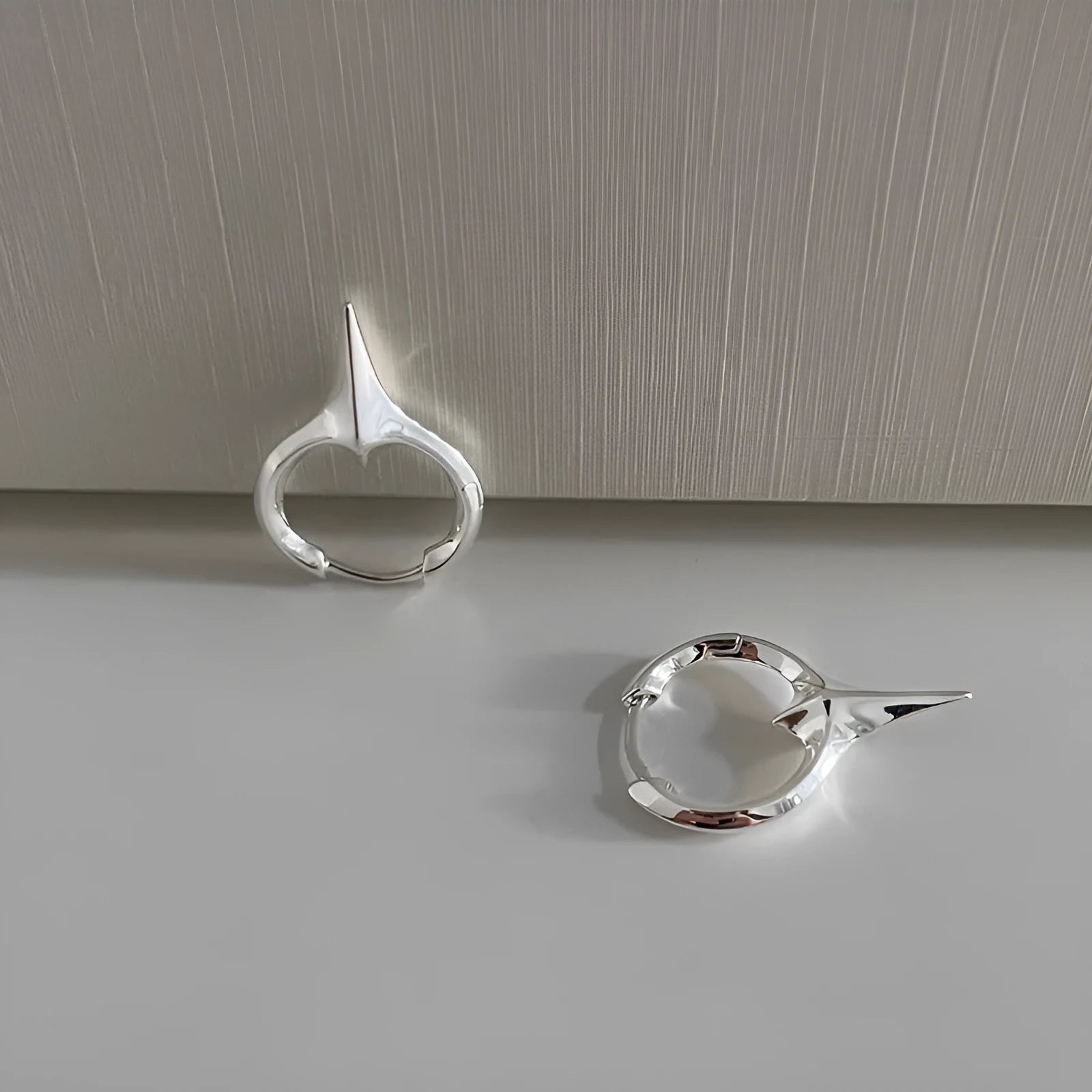Geometric star ear clip women's earrings with electroplated platinum finish and minority-inspired design