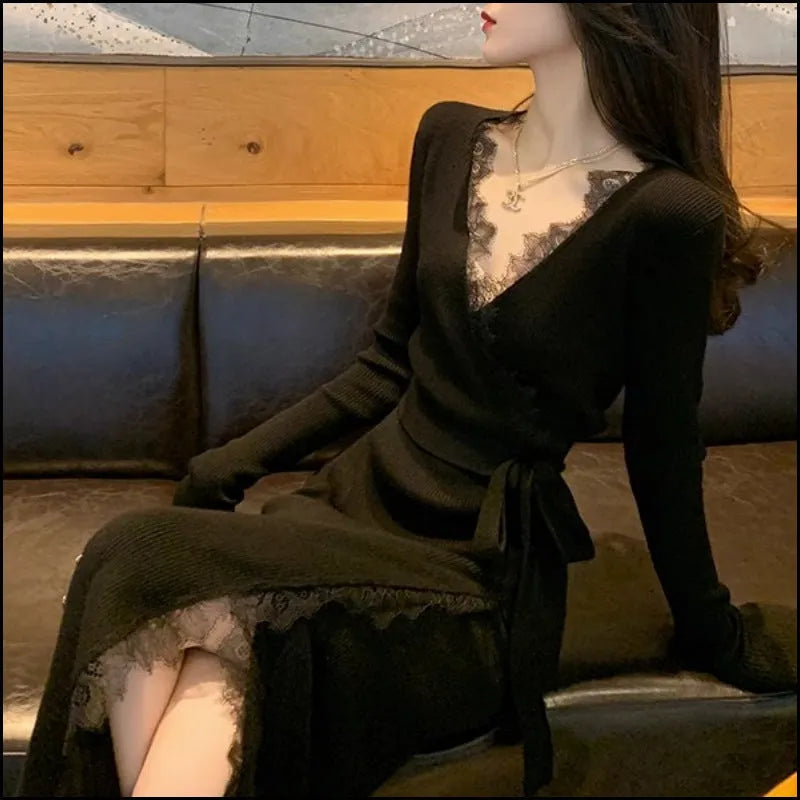 Black solid colour polyester princess dress skirt with free size fit and elegant styling