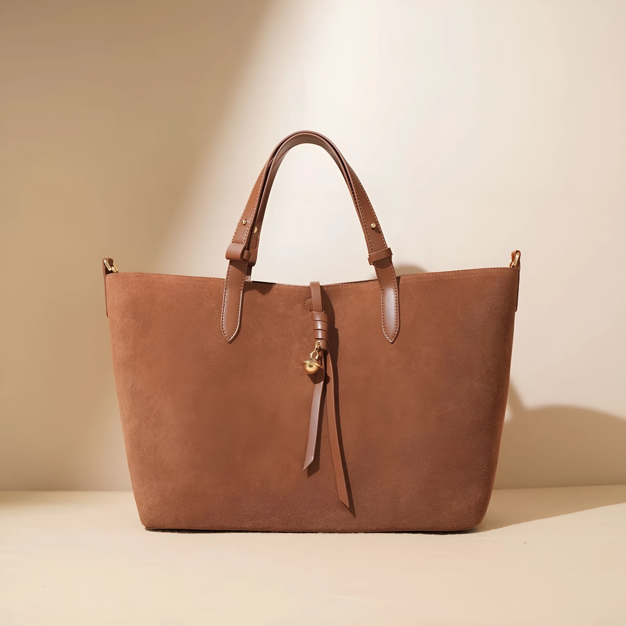 Retro bucket tote bag in Maillard colours with cotton lining and document pocket