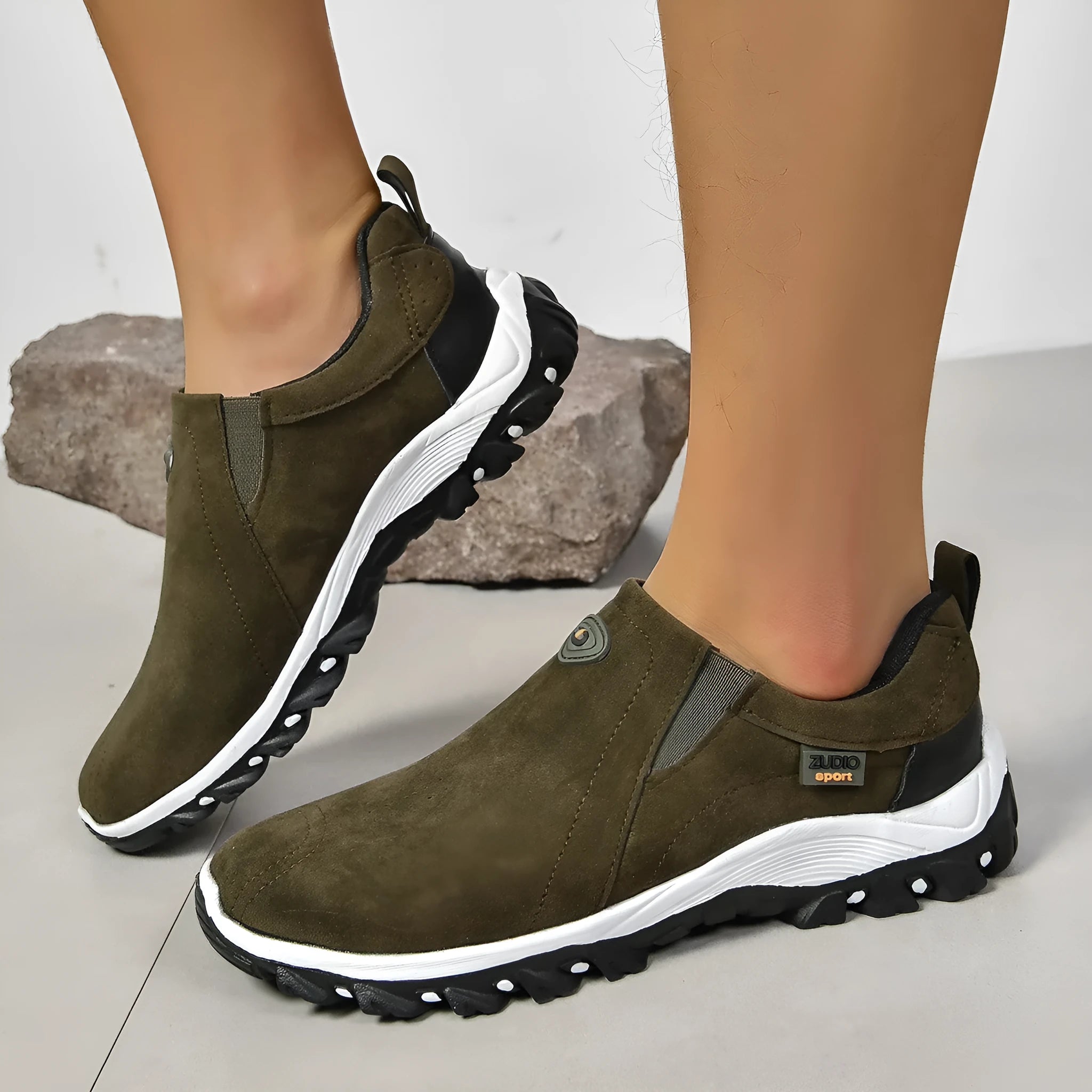 Men's round head shallow mouth thin fashion shoes in multiple colours with rubber sole