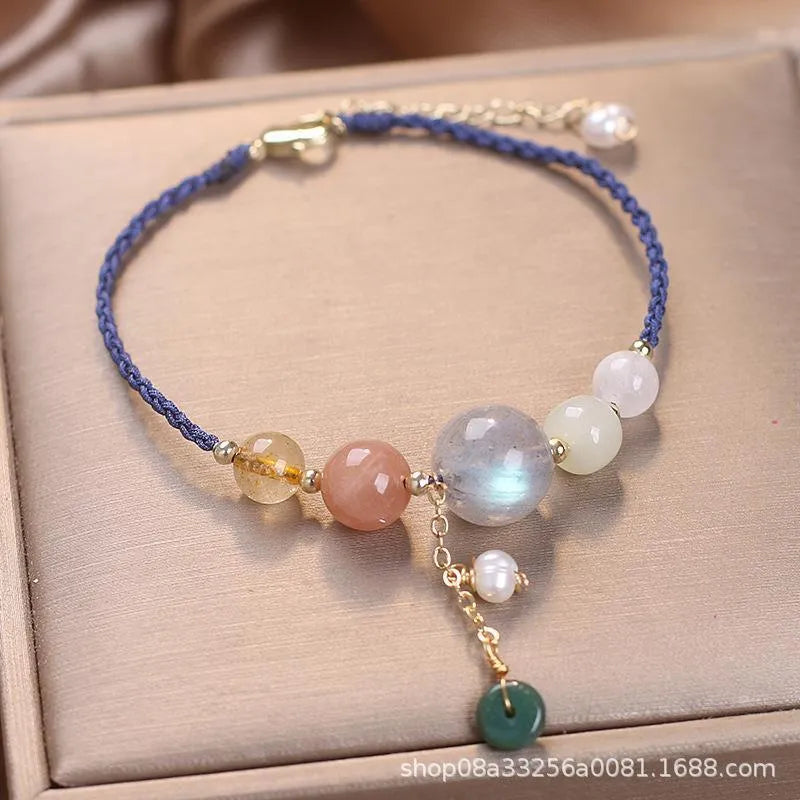 Hand-woven peace buckle bracelet for women with crystal and sequins, available in red, green and blue colours