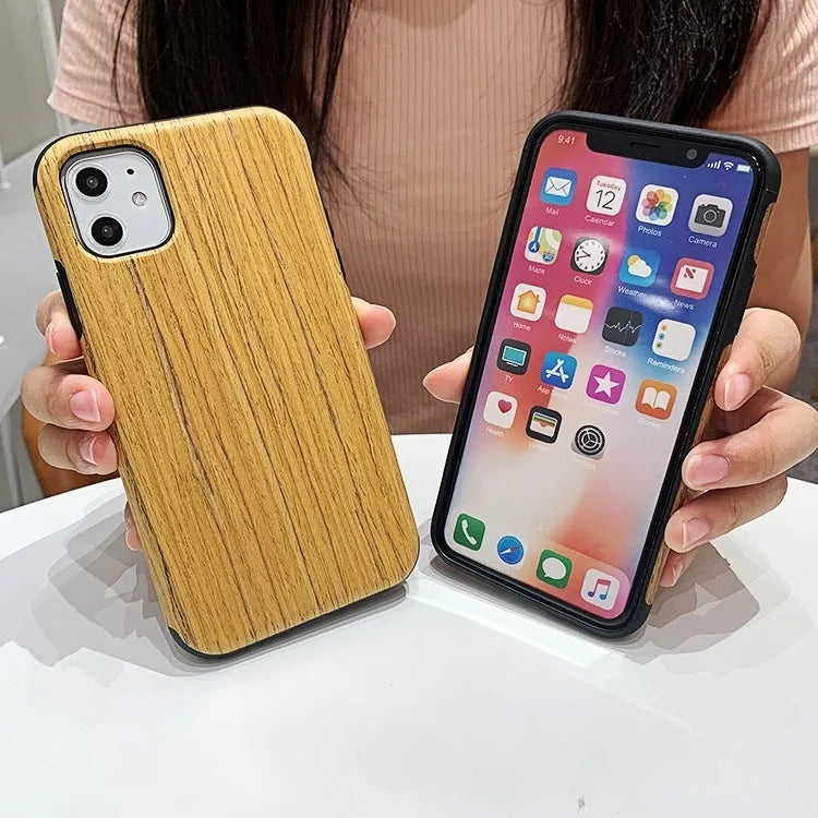 Wooden iPhone case in rosewood, teak and walnut finishes for various iPhone models