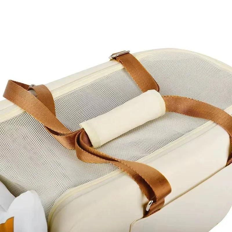Beige hard shell one-shoulder pet carrier bag for cats under 15kg with EPE padding, size 43x25x22.5cm