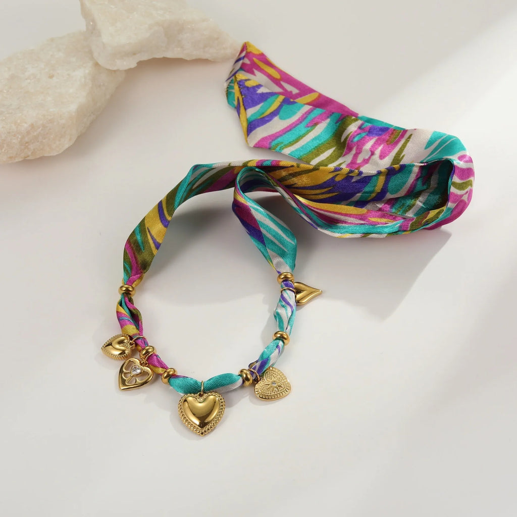 Geometric stainless steel necklace and bracelet set with 18K plating and adjustable chain length