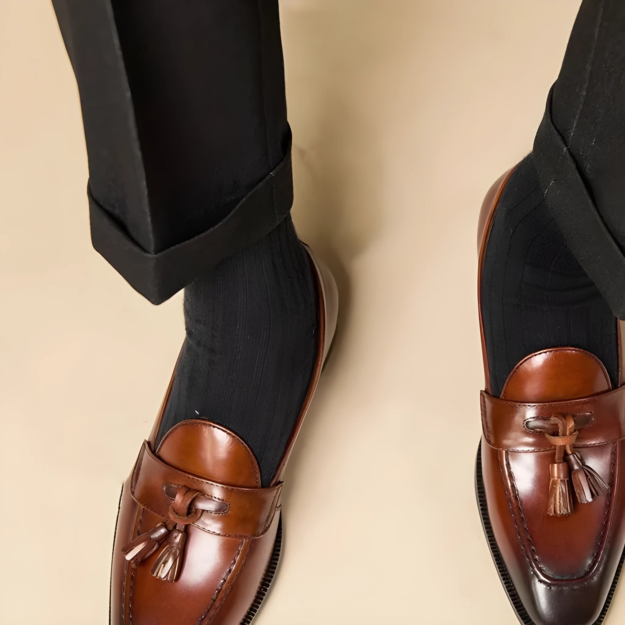 Tassel loafers in polished genuine leather with pigskin lining and rubber sole