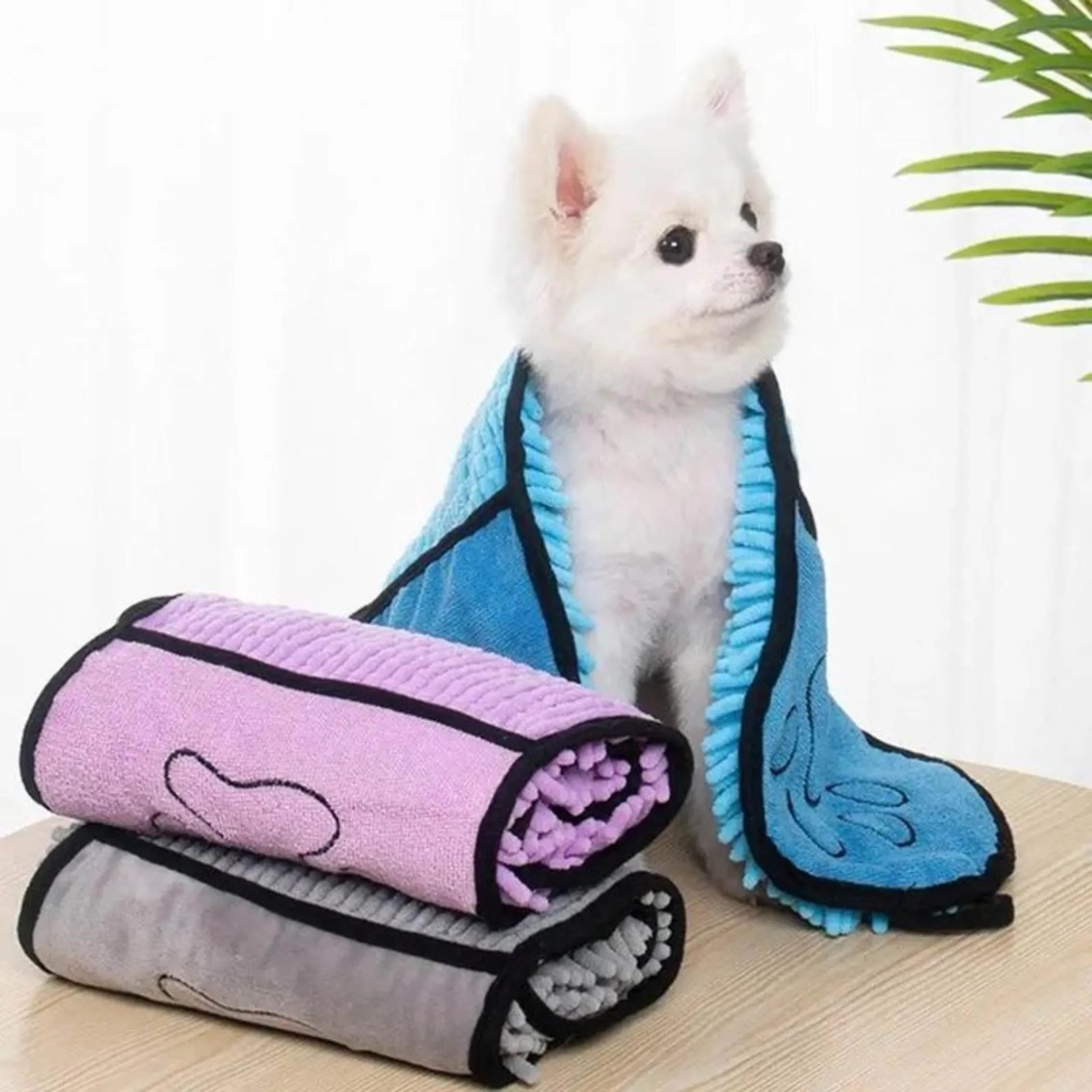 Blue pet bath towel measuring 62x23 cm for drying dogs and cats