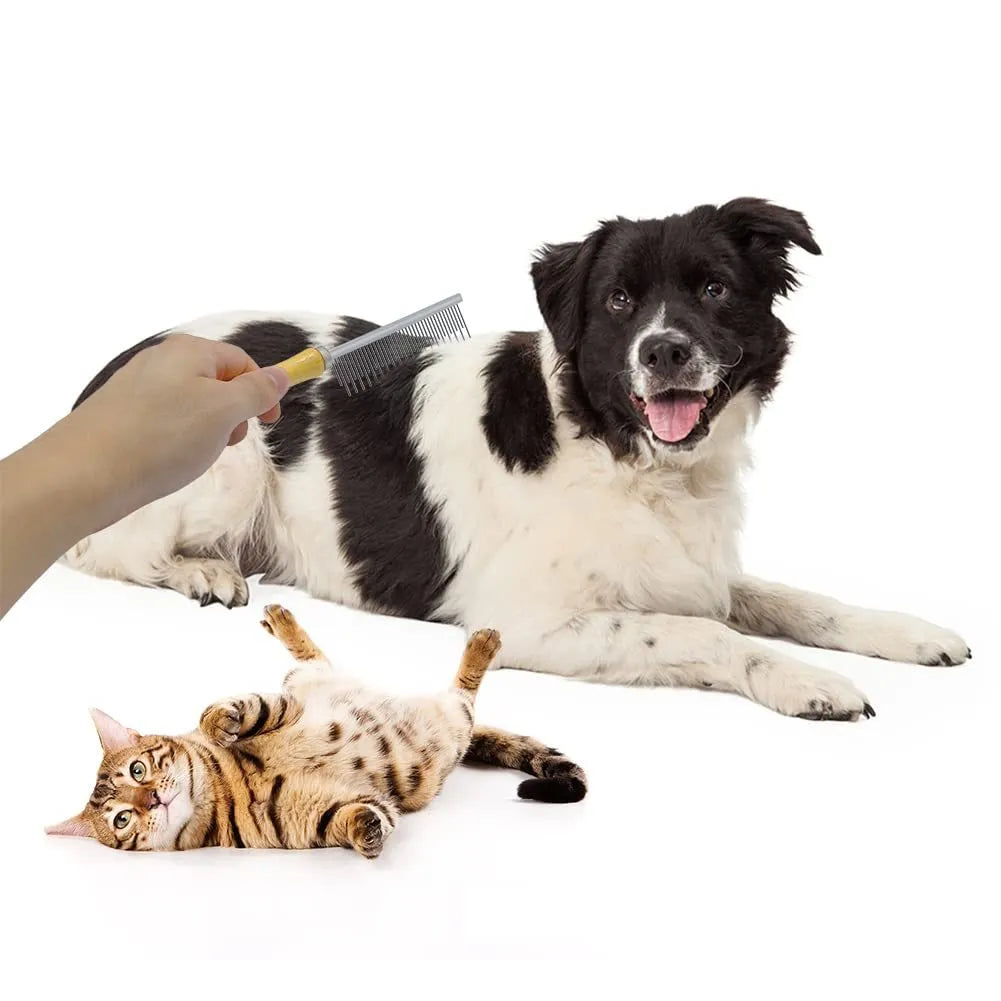 Wooden handle pet grooming comb for dogs and cats with round safety needles