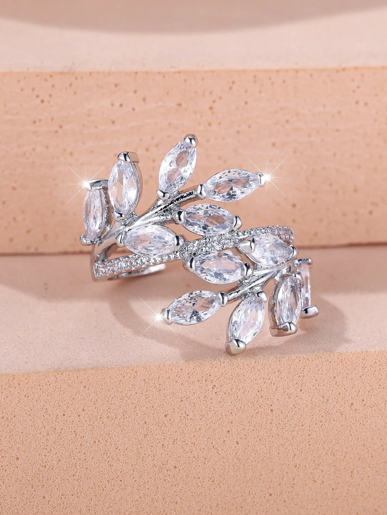 Adjustable horse eye zircon leaf fashion ring in copper with cubic zirconia stones