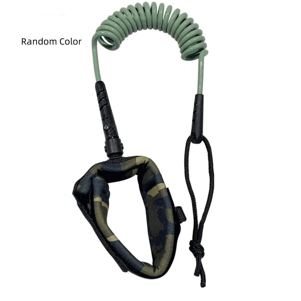 Surfboard hand holding rope showing pulp rope construction with elastic properties for 50kg tension capacity