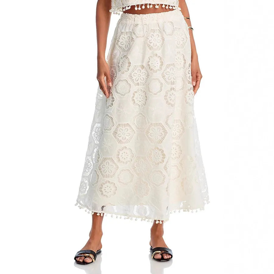 White women's sleeveless top and long skirt suit with retro embroidery decoration