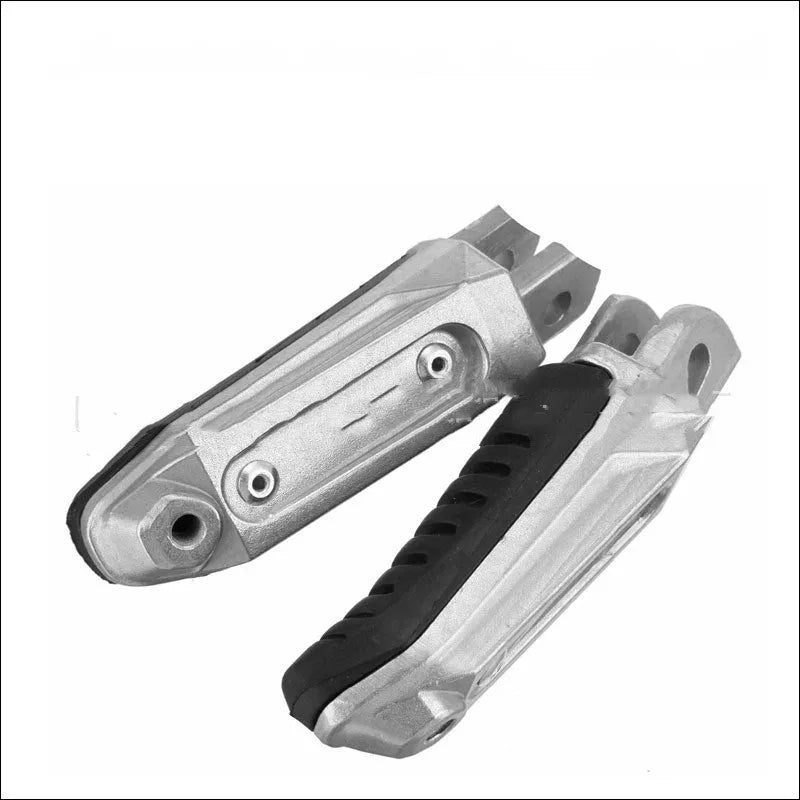 Black aluminium alloy motorcycle footpegs set for Suzuki Hayabusa, V-Strom, and GSX models