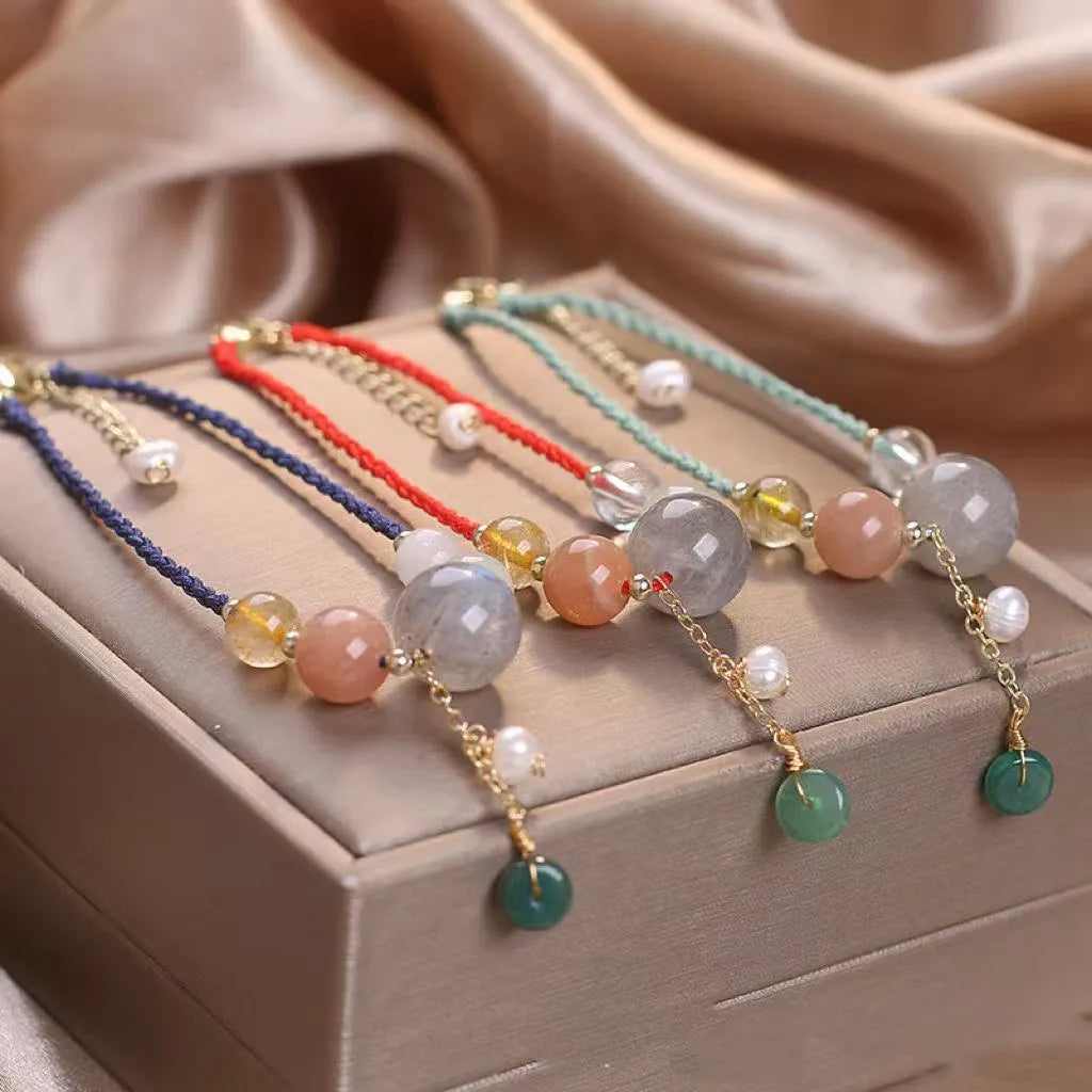Hand-woven peace buckle bracelet for women with crystal and sequins, available in red, green and blue colours