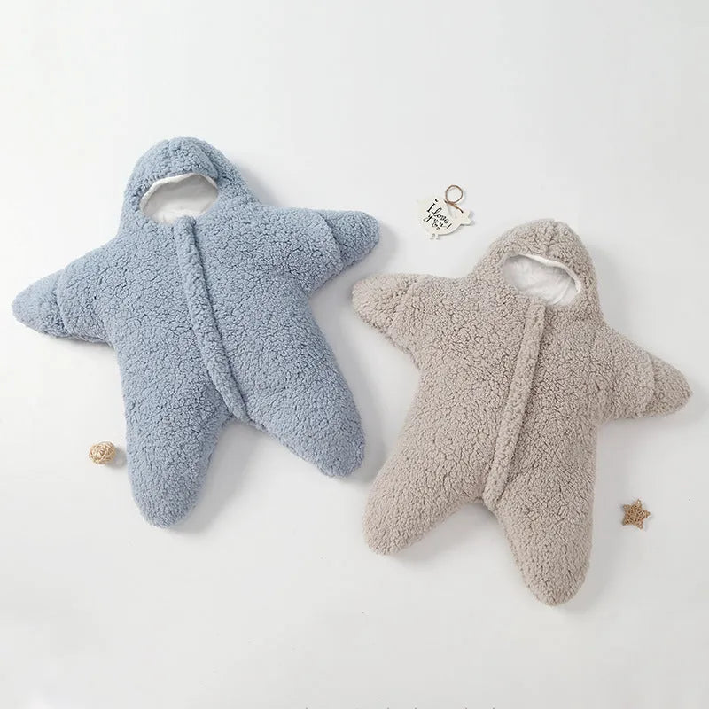 Newborn baby starfish lamb velvet sleeping bag with hood and zipper in pink, grey, light blue, and khaki for 0-6 months