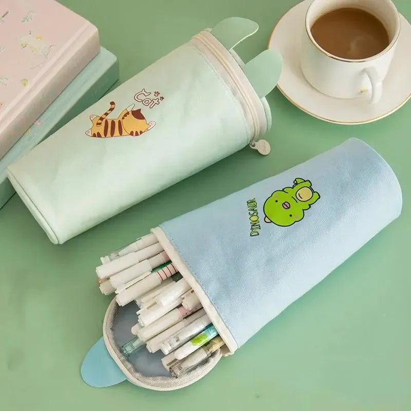 Round canvas pencil bag with cartoon pattern for junior high school pupils, 193x72mm, random colour mixed