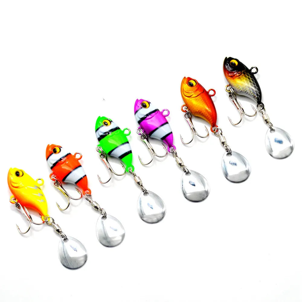 20g metal sea fishing iron plate lure with rotating sequins in gold colour.
