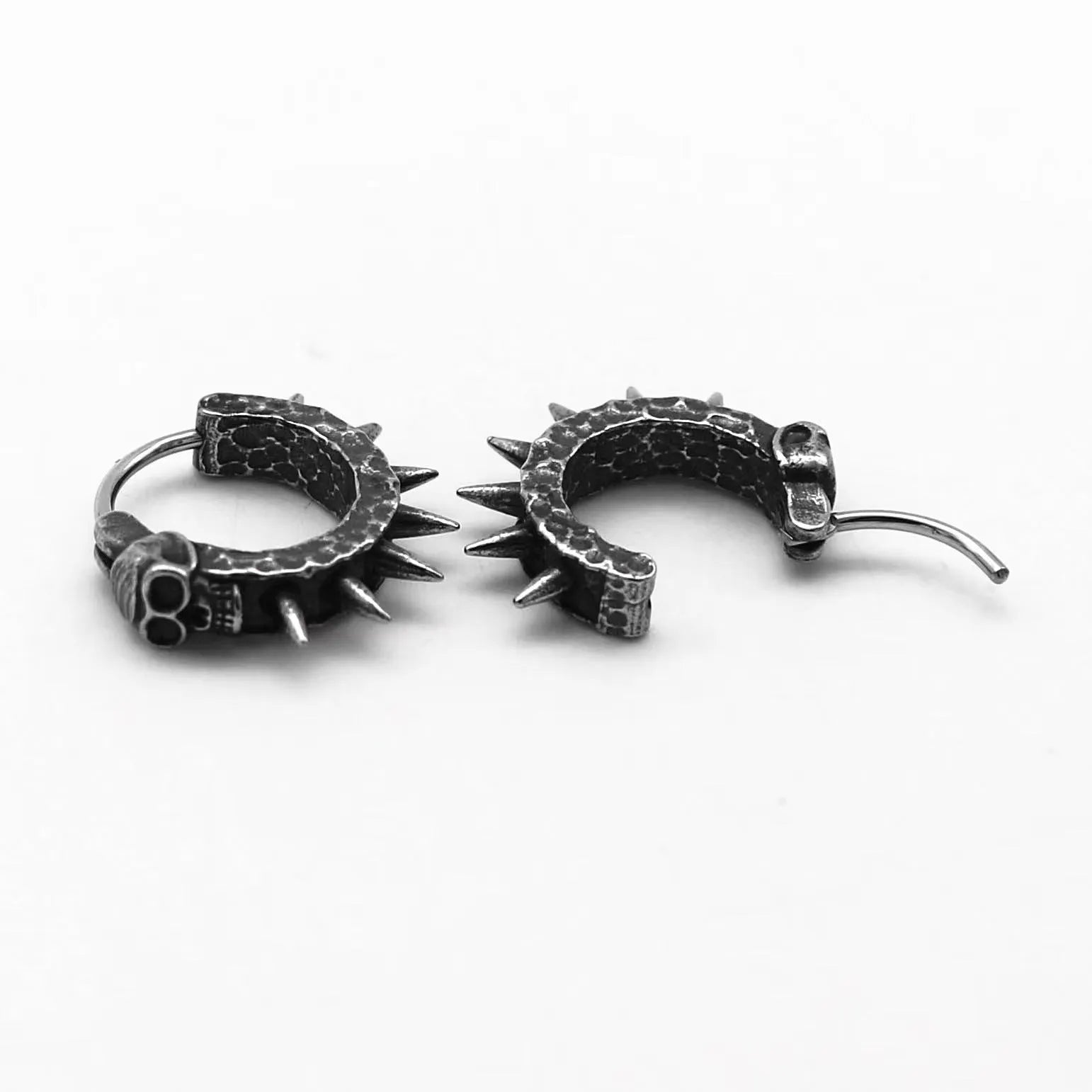 Geometric black alloy punk motorcycle stud earrings for men and women