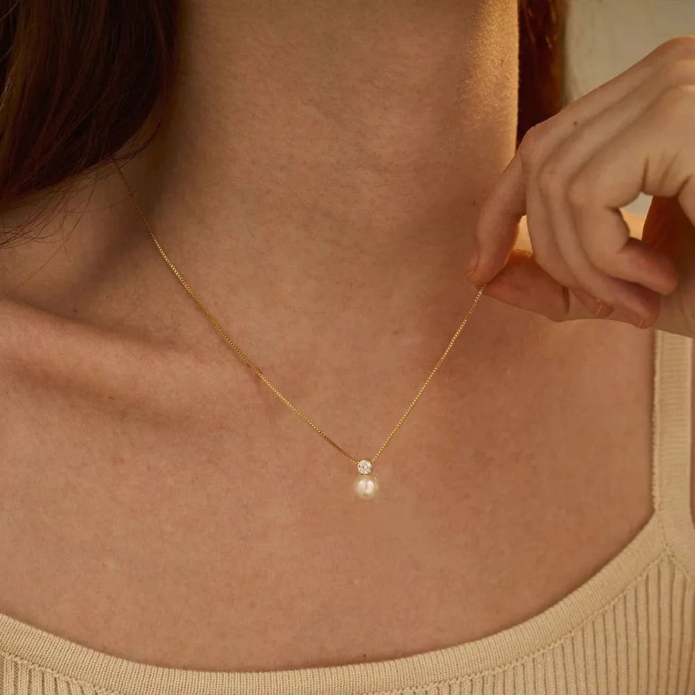 St Delan women's stainless steel necklace with imitation pearl and zircon pendant, gold colour, box chain