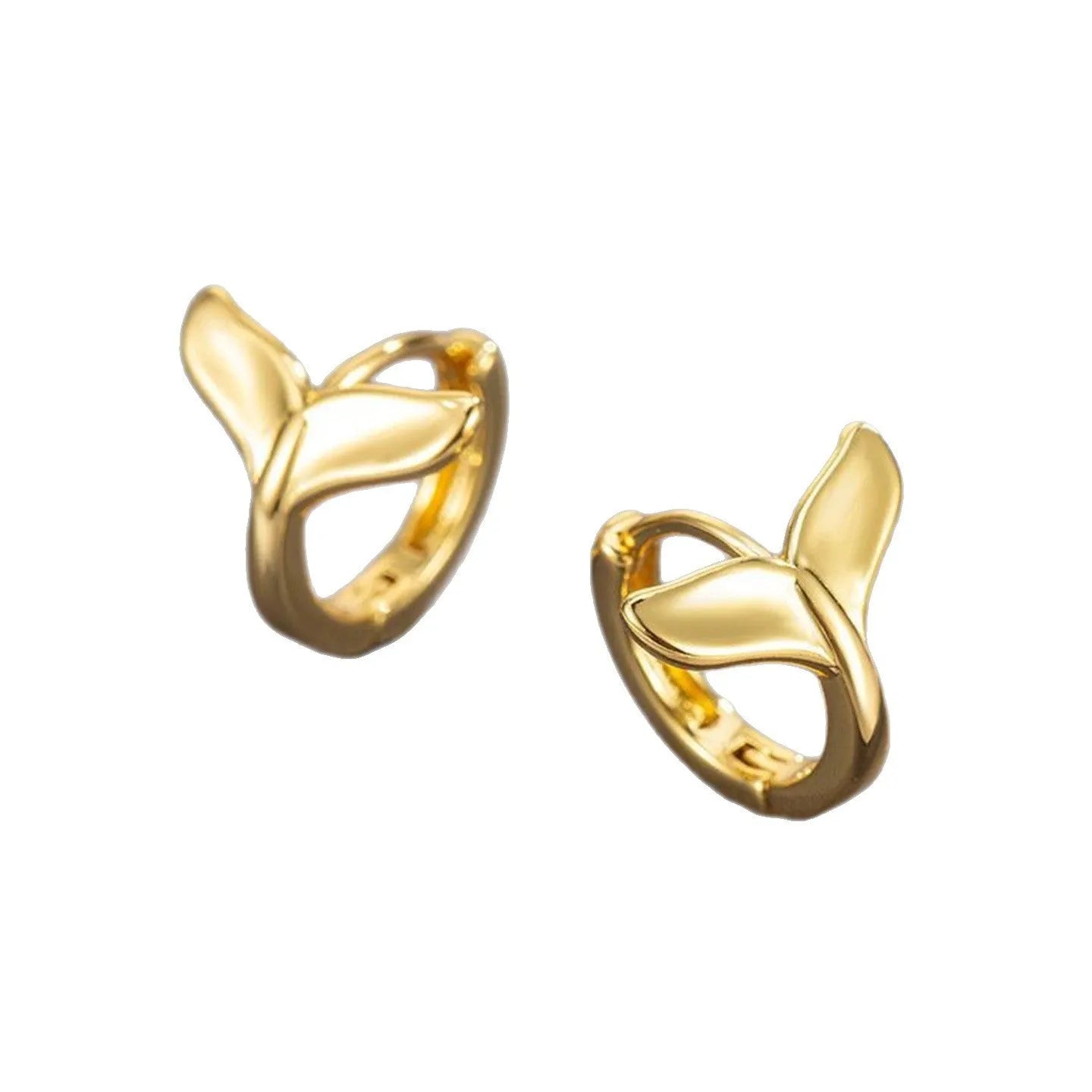 Women's fashion earrings with fishtail design in copper with gold colour finishes
