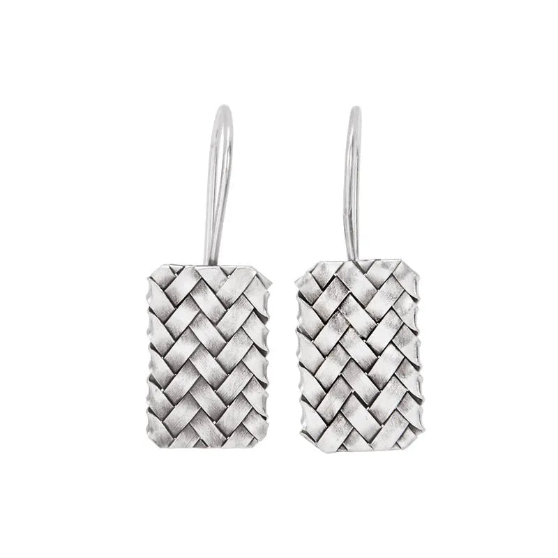 Geometric diamond plaid earrings in 925 silver measuring 17.5mm by 11mm