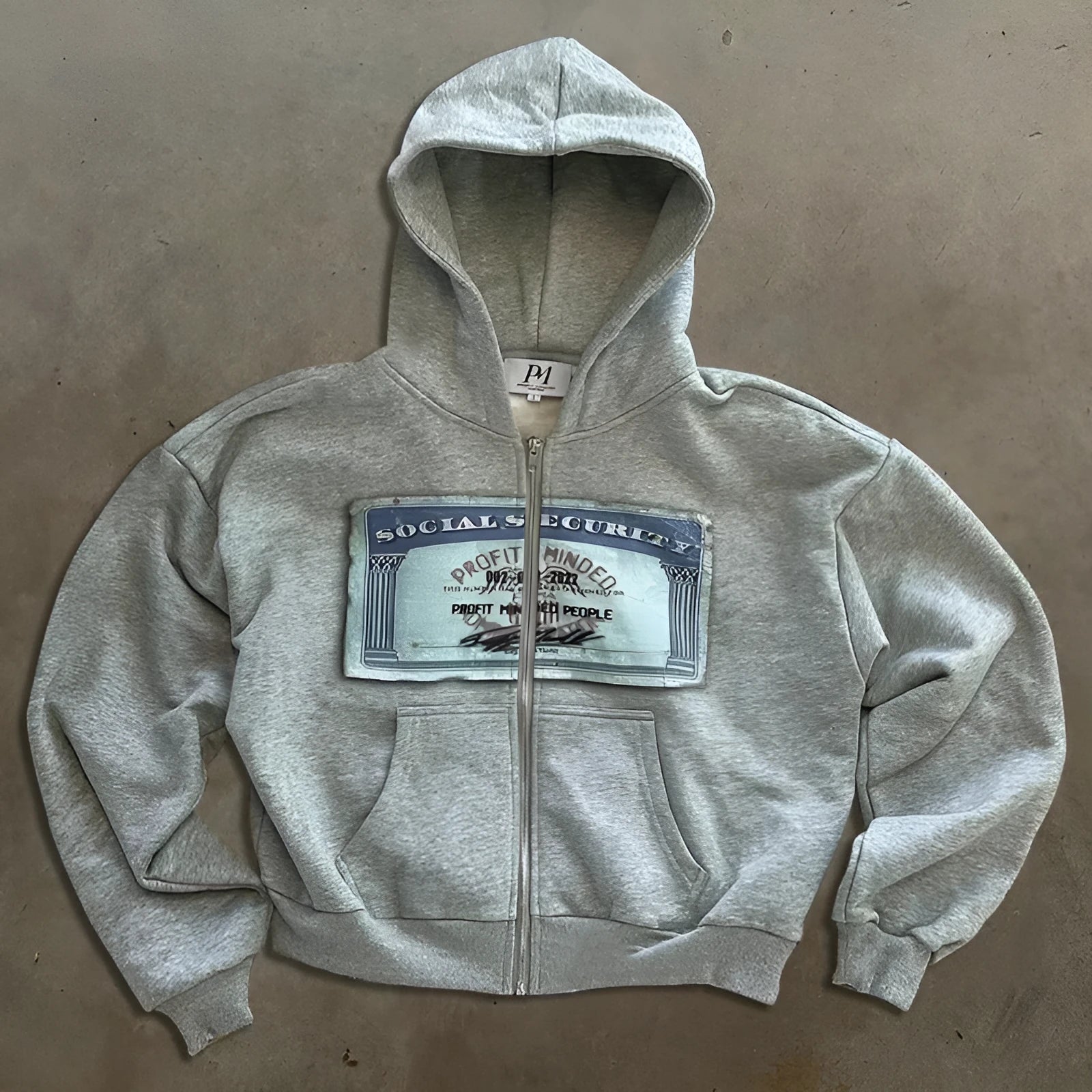 Unisex loose fit hoodie zipper jacket with letter pattern and zipper pocket in polyester fibre