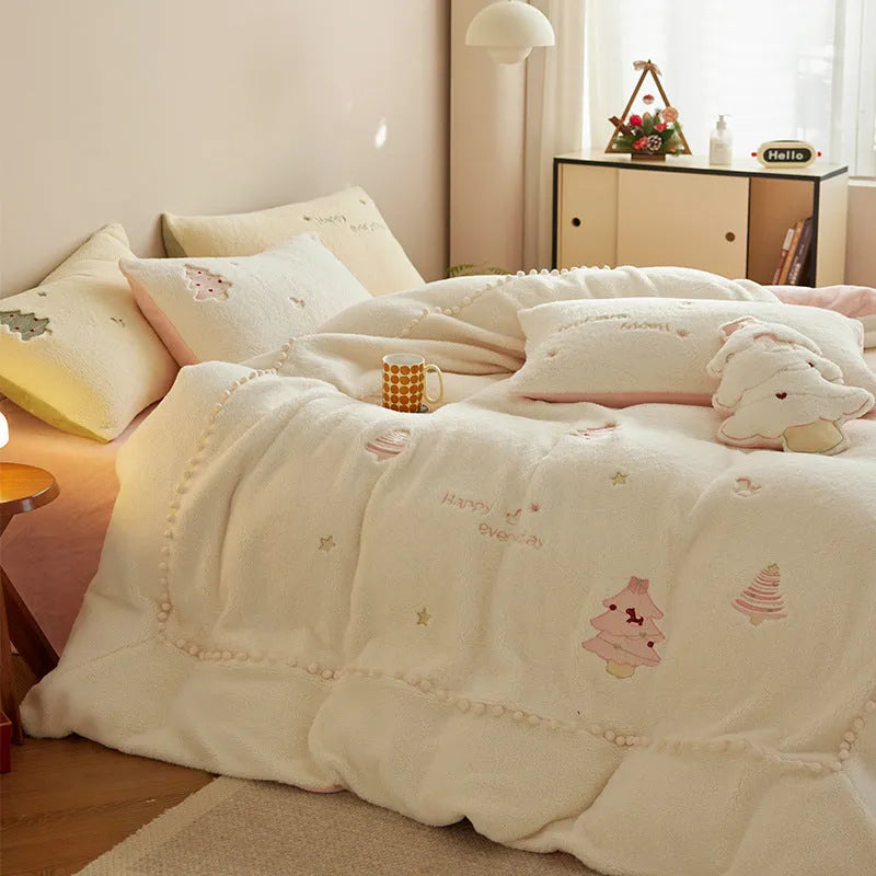 Milk fibre bedding four-piece set with Christmas tree pattern in green or pink for beds from 1.2m to 2.0m wide